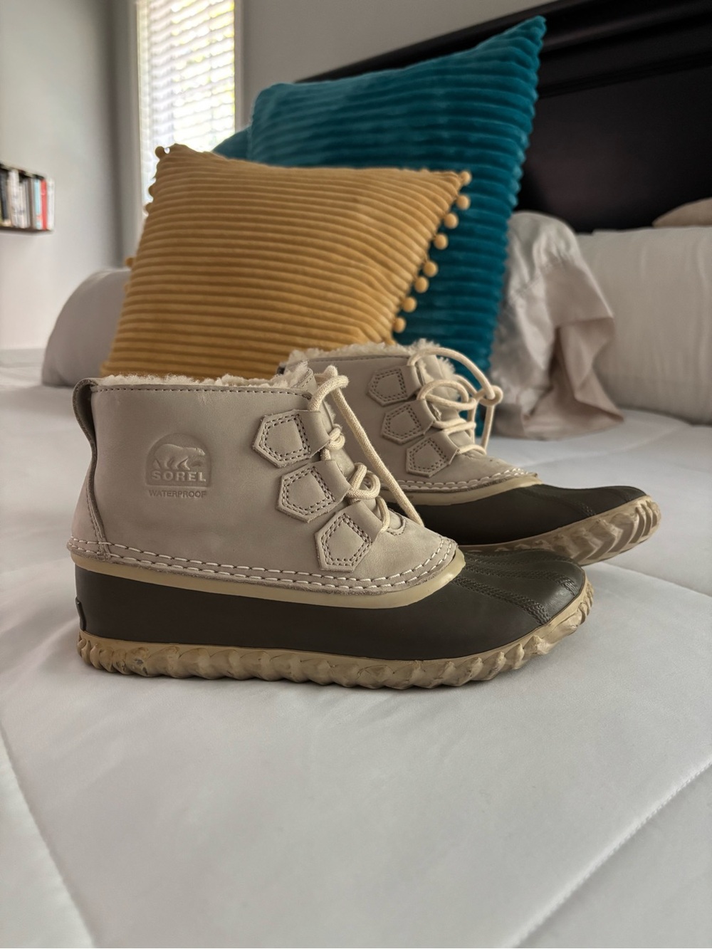 Sorel Women's Out N About Waterproof Boots Size 7